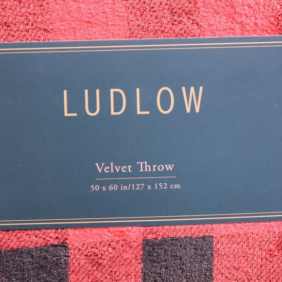 Ludlow Velvet Buffalo Check Plaid Throw Black & Red Cozy Soft Lightweight - Picture 5 of 10